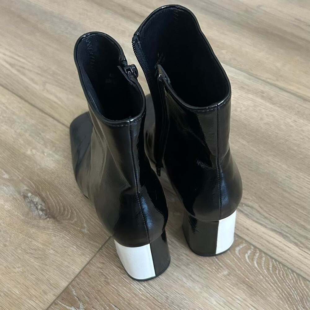 Jeffrey Campbell Women's Black Boots - Picture 8 of 8